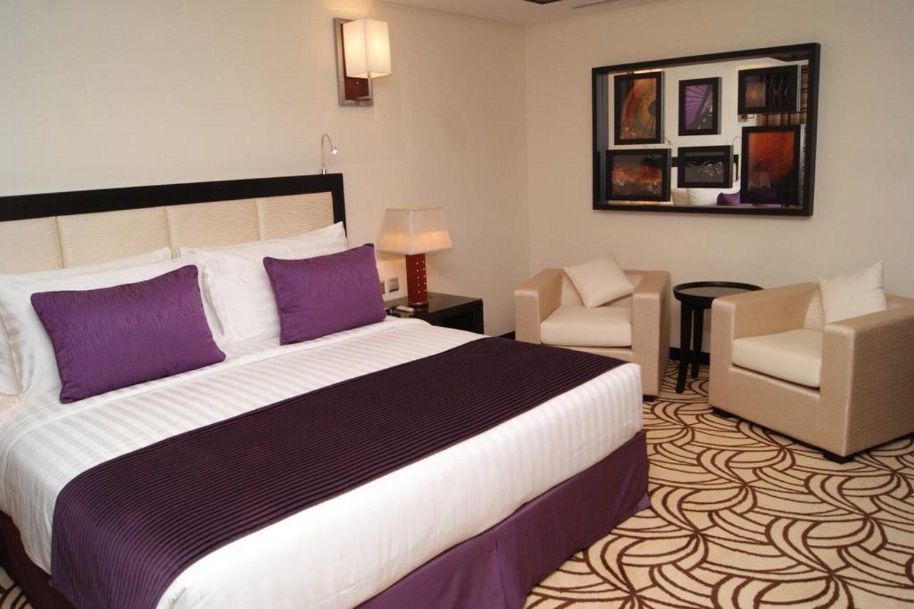 Raintree Rolla Hotel Дубай Екстериор снимка