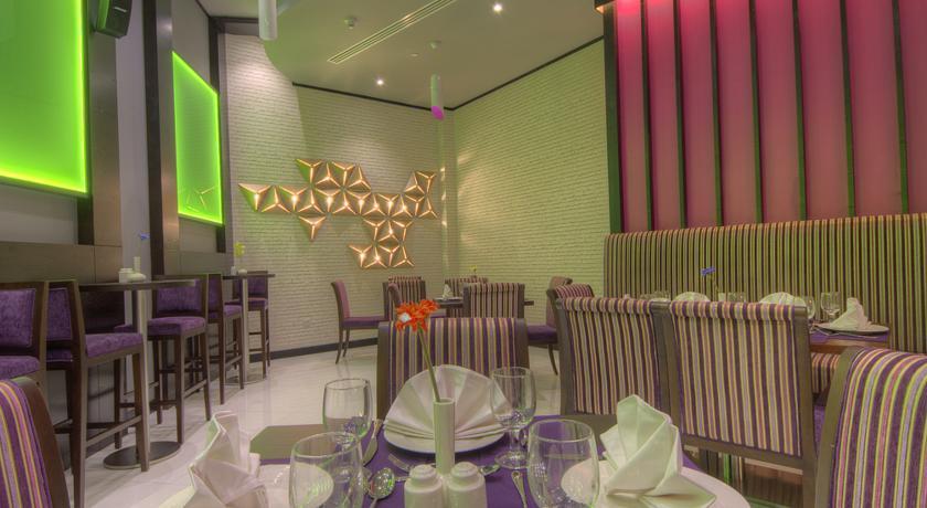 Raintree Rolla Hotel Дубай Екстериор снимка